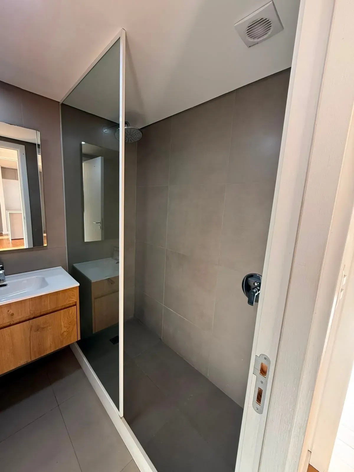 ALQUILER EN CARRASCO, PROXIMO A COLEGIOS, CASI A ESTRENAR,  1 DORMITORIO, TERRAZA CON PARRILLERO, COCHERA Y PISCINA · Foto 10