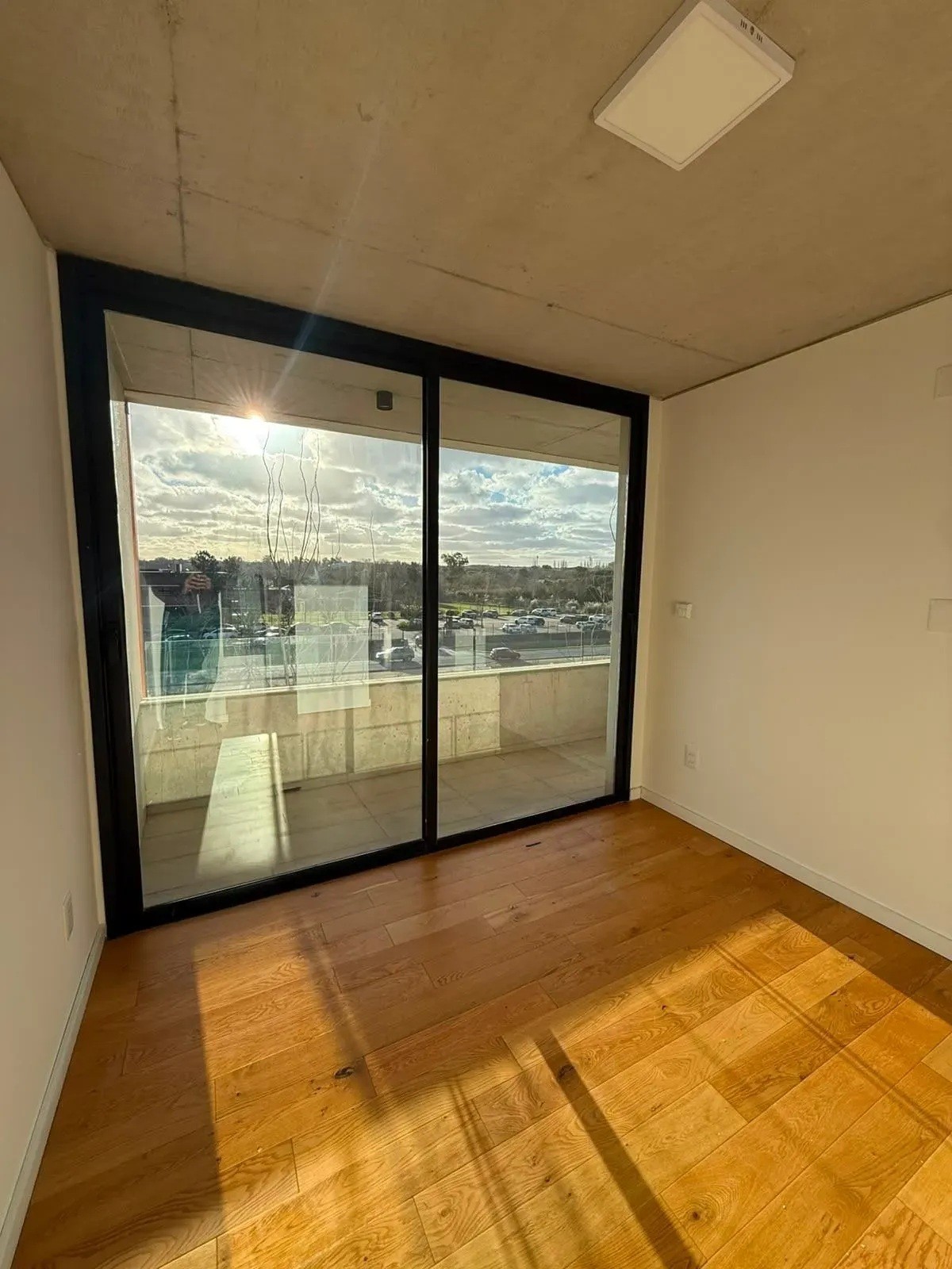 ALQUILER EN CARRASCO, PROXIMO A COLEGIOS, CASI A ESTRENAR,  1 DORMITORIO, TERRAZA CON PARRILLERO, COCHERA Y PISCINA · Foto 9