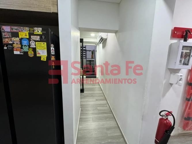 Casa de 9 alcobas en venta en Laureles, Medellín, 210 m² · foto 6 de 10