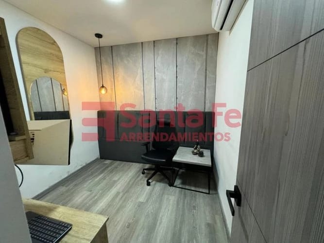 Casa de 9 alcobas en venta en Laureles, Medellín, 210 m² · foto 7 de 10