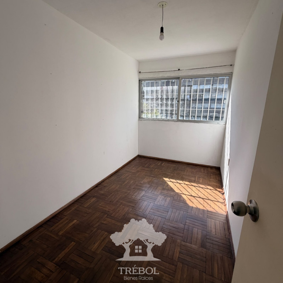 Alquiler Apartamento 3 Dormitorios con Estacionamiento Malvin Norte Montevideo V · Foto 10
