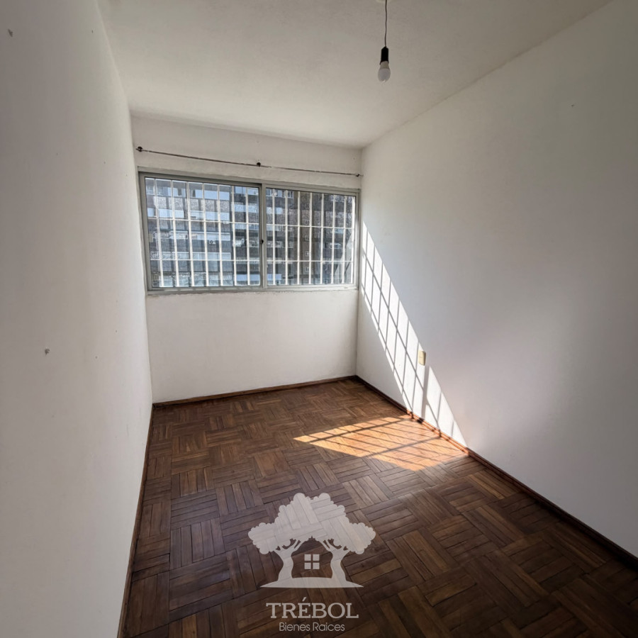 Alquiler Apartamento 3 Dormitorios con Estacionamiento Malvin Norte Montevideo V · Foto 11