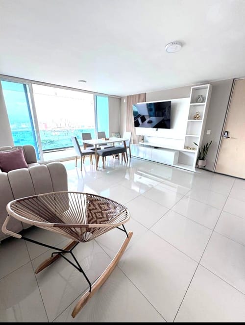 Apartamento de 3 alcobas en venta en Provenza, Bucaramanga, 91 m² · foto 3 de 11