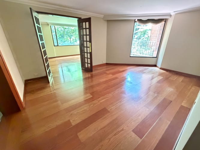 Apartamento en venta en Los Rosales, Bogotá · foto 12 de 24
