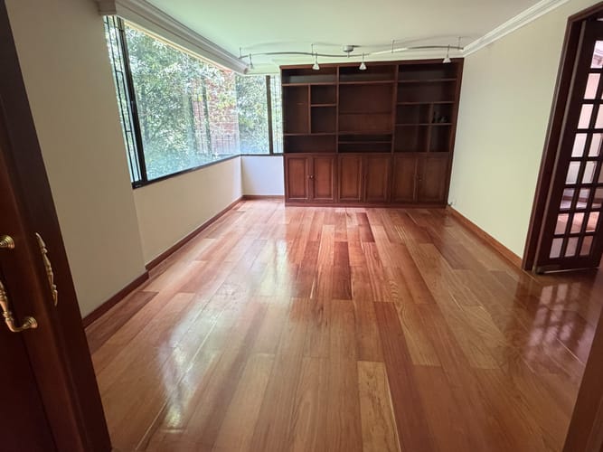 Apartamento en venta en Los Rosales, Bogotá · foto 14 de 24