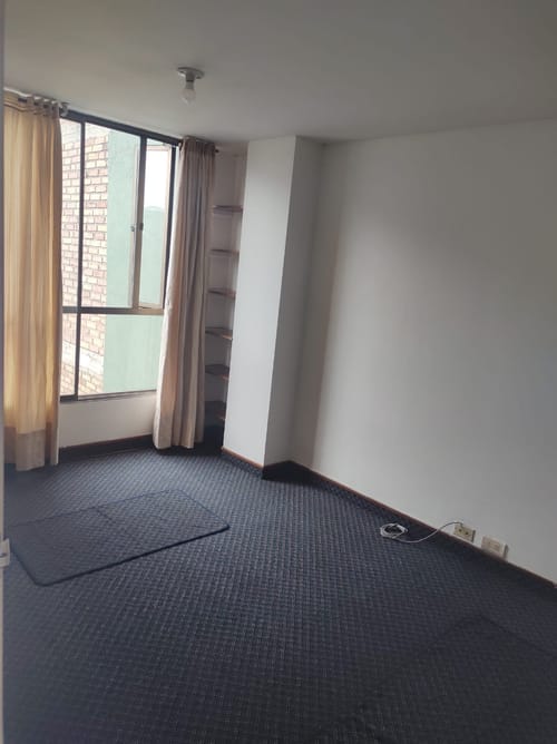 Apartaestudio en venta en Chapinero, Bogotá, 34 m² · foto 6 de 12
