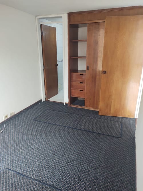 Apartaestudio en venta en Chapinero, Bogotá, 34 m² · foto 9 de 12