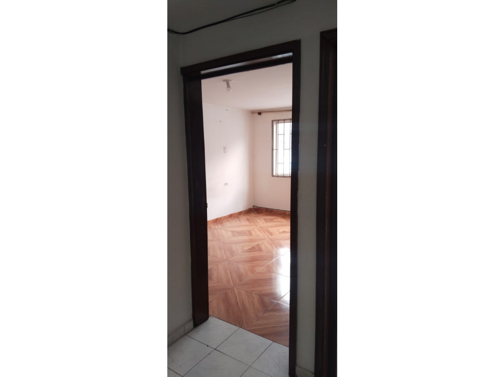 Casa en venta en Engativá, Bogotá · foto 3 de 23
