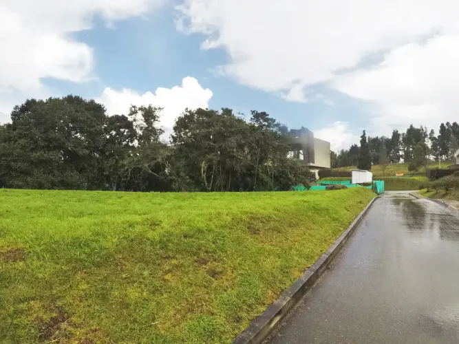 Lote en venta en Mesa, Envigado, 2533 m² · foto 12 de 13