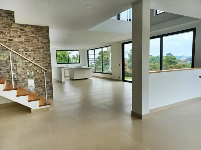 Casa de 4 alcobas en venta en El Faro, Rionegro, 1797 m² · foto 6 de 19
