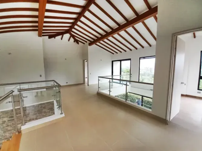Casa de 4 alcobas en venta en El Faro, Rionegro, 1797 m² · foto 14 de 19