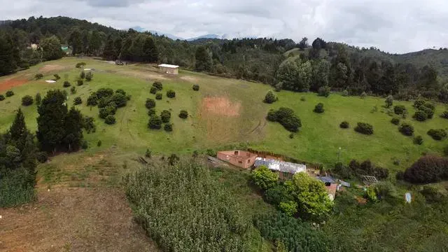 Lote en venta en Alto De La Virgen, Guarne, 20450 m² · foto 4 de 9
