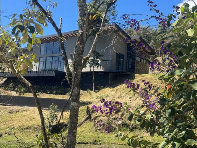 Casa de 3 alcobas en venta en El Tambo, La Ceja, 220 m² · foto 2 de 22