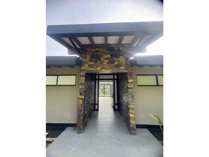 Casa de 3 alcobas en venta en El Tambo, La Ceja, 220 m² · foto 6 de 22