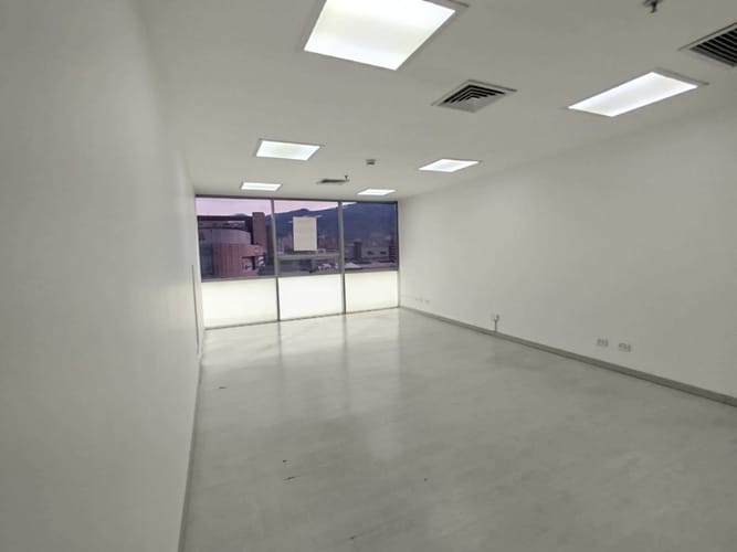 Oficina en arriendo en Las Vegas, Envigado, 37 m² · foto 3 de 9