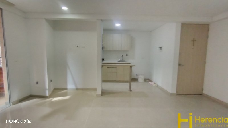 Apartamento en venta en Viviendas Del Sur, Itagüí · foto 4 de 24