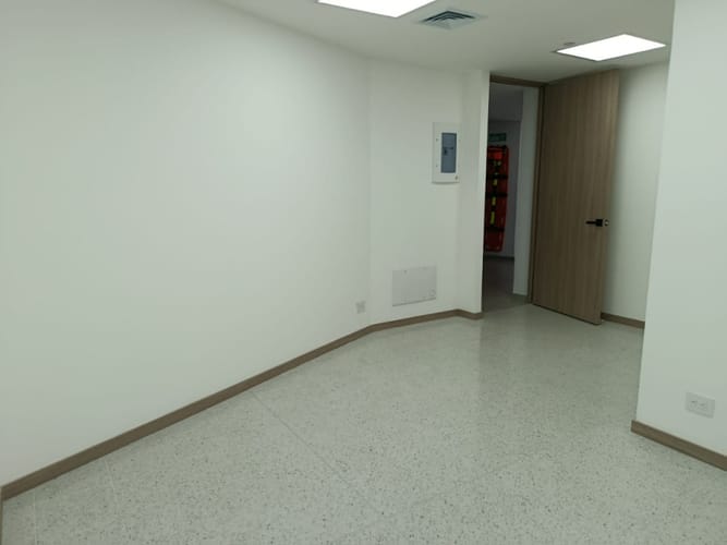 Consultorio en arriendo en Milla De Oro, Medellín, 35 m² · foto 10 de 12