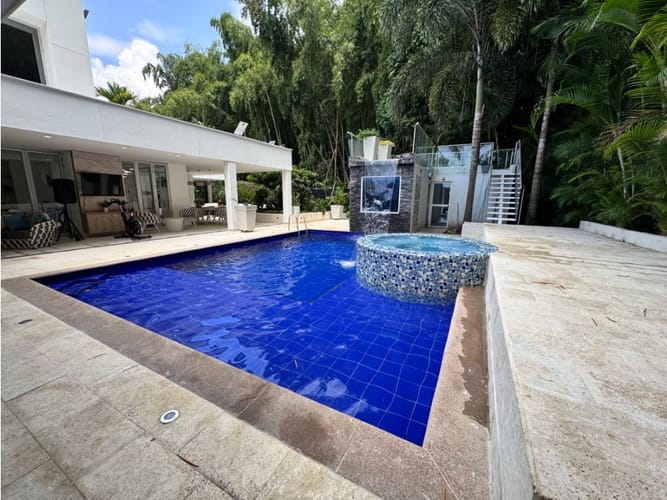 Casa de 3 alcobas en arriendo en Ciudad Country, Jamundí, 412 m² · foto 2 de 24