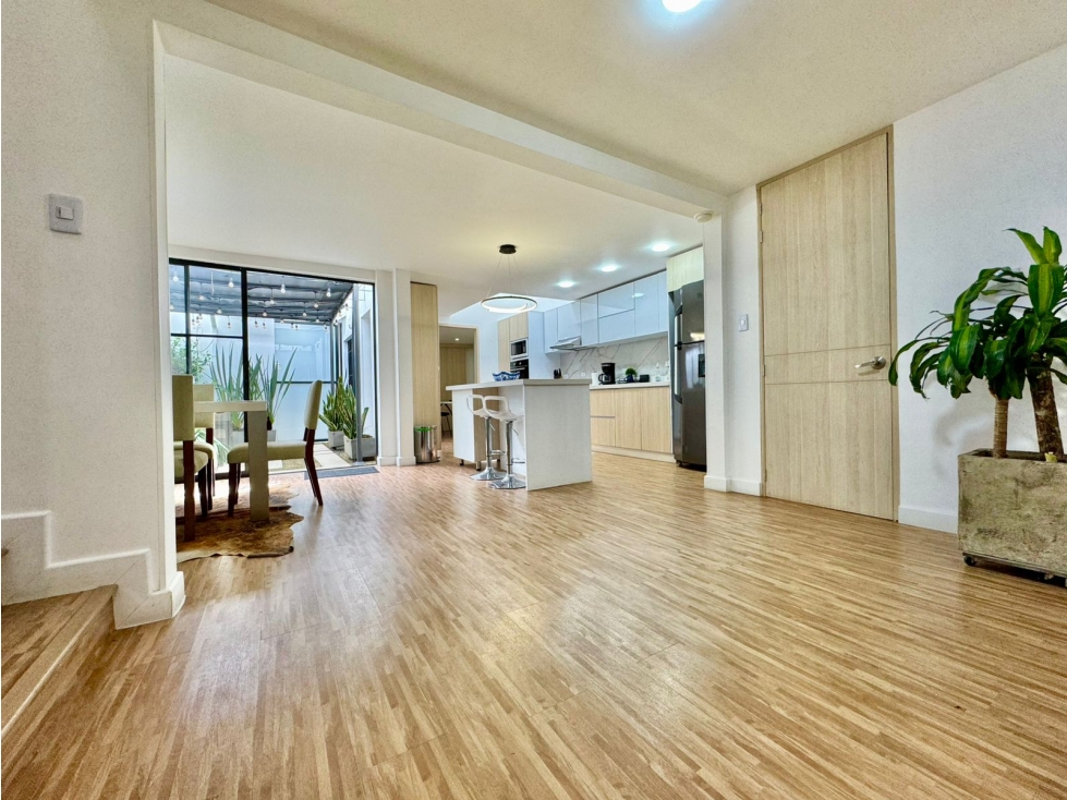 Casa en venta en Cedritos, Bogotá · foto 2 de 24