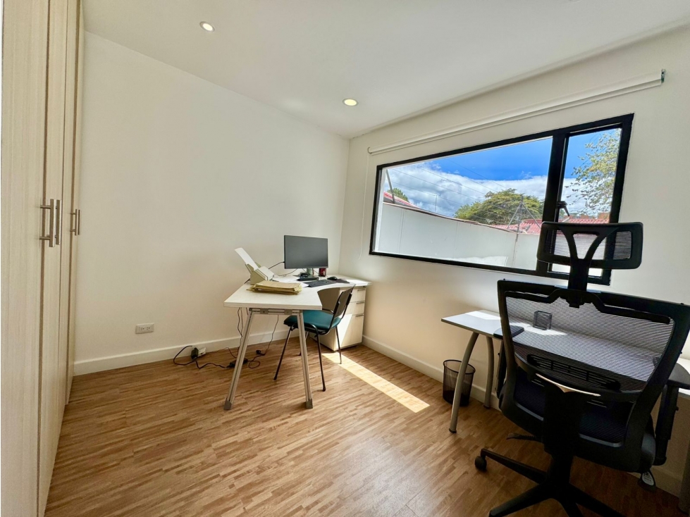 Casa en venta en Cedritos, Bogotá · foto 8 de 24