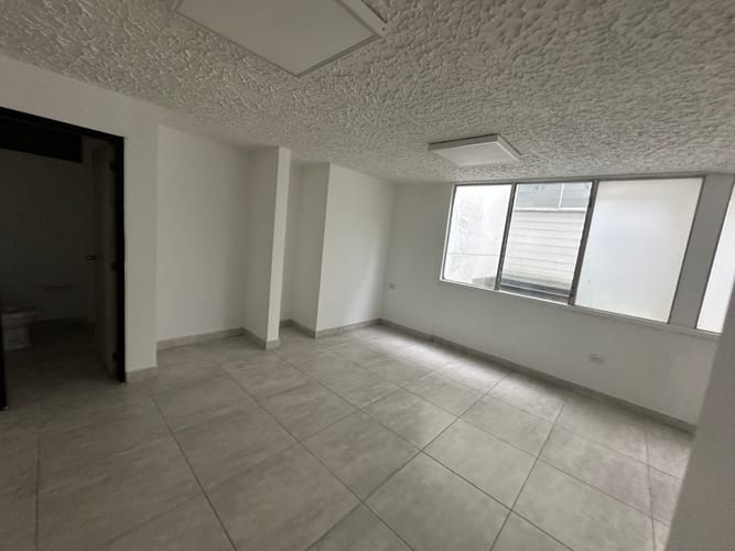 Local en venta en Centro, Armenia, 310 m² · foto 11 de 24