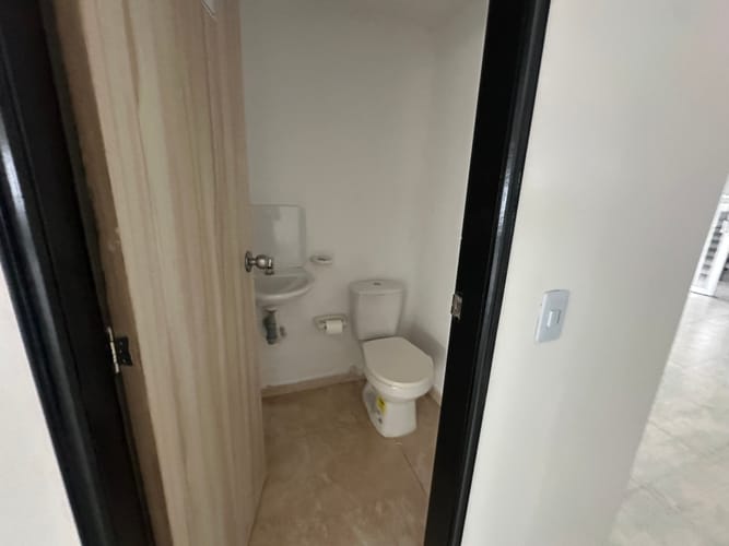 Local en venta en Centro, Armenia, 310 m² · foto 17 de 24