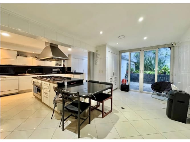 Casa de 5 alcobas en venta en Santa Ana Oriental, Bogotá, 620 m² · foto 7 de 15