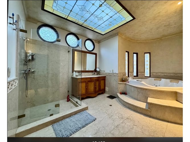 Casa de 5 alcobas en venta en Santa Ana Oriental, Bogotá, 620 m² · foto 11 de 15