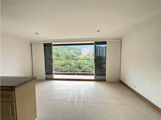 Apartamento de 3 alcobas en venta en San Remo, Sabaneta, 75 m² · foto 4 de 22