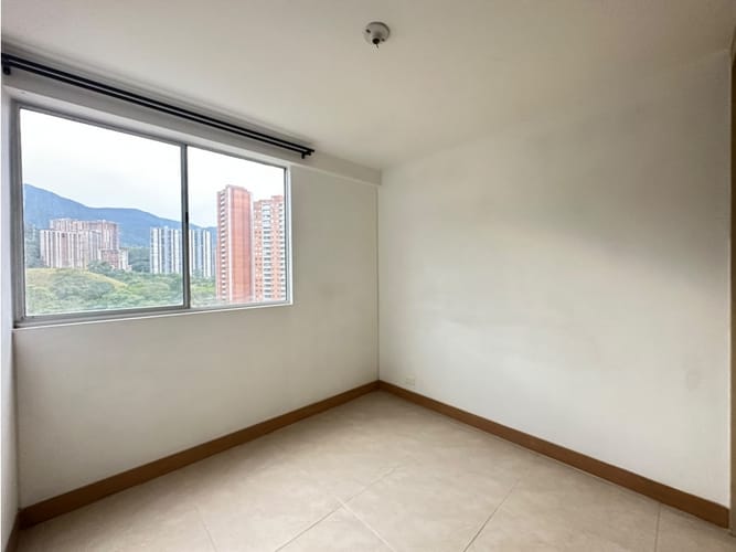 Apartamento de 3 alcobas en venta en San Remo, Sabaneta, 75 m² · foto 13 de 22