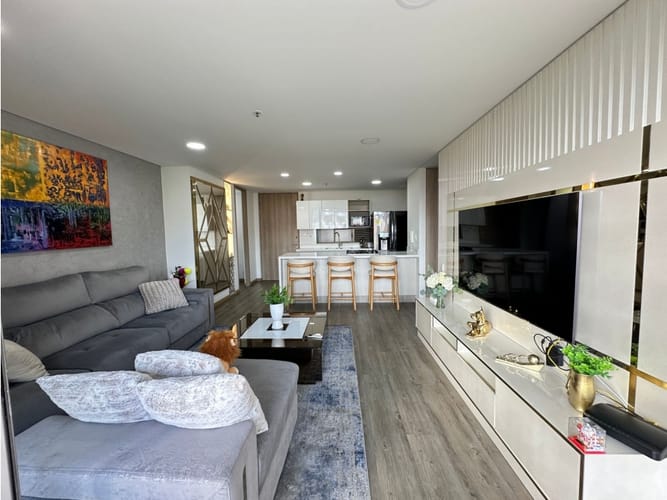 Apartamento de 2 alcobas en venta en El Poblado, Medellín, 92 m² · foto 4 de 22