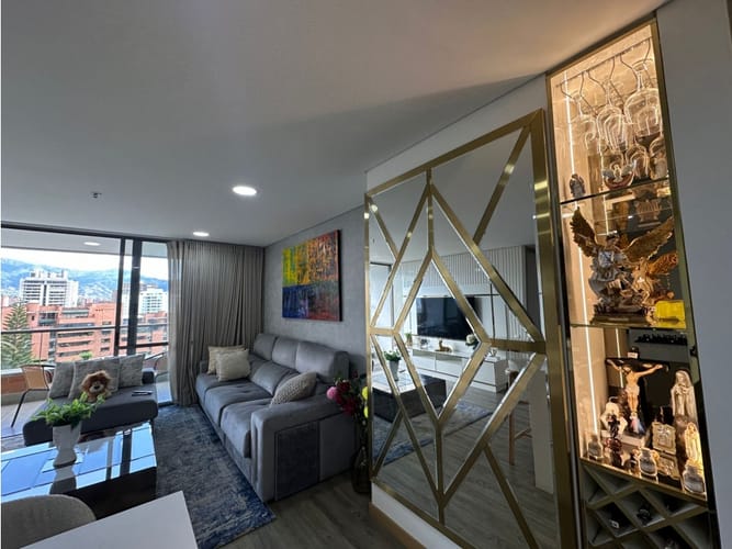 Apartamento de 2 alcobas en venta en El Poblado, Medellín, 92 m² · foto 7 de 22