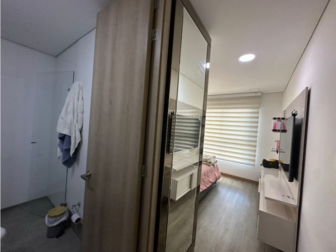 Apartamento de 2 alcobas en venta en El Poblado, Medellín, 92 m² · foto 14 de 22