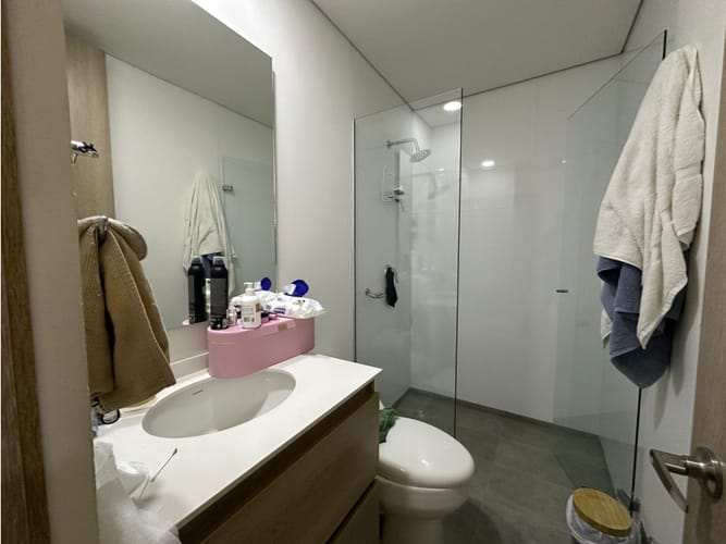 Apartamento de 2 alcobas en venta en El Poblado, Medellín, 92 m² · foto 16 de 22