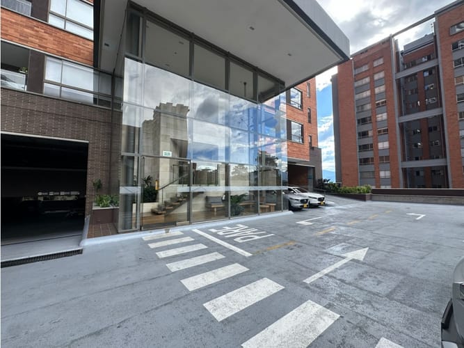 Apartamento de 2 alcobas en venta en El Poblado, Medellín, 92 m² · foto 17 de 22