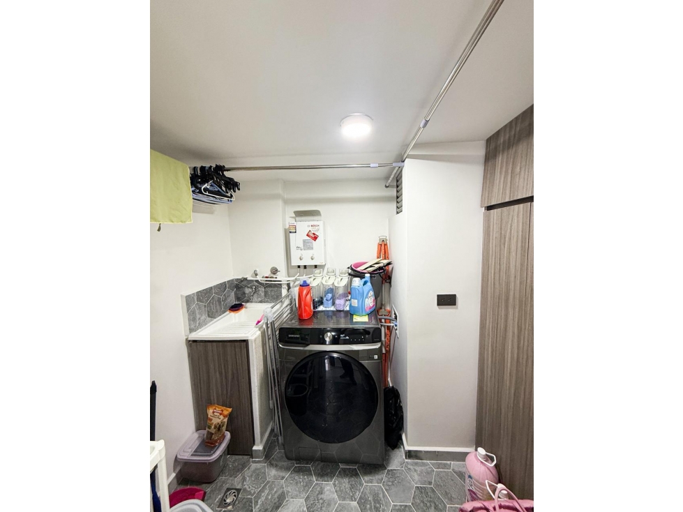 Apartamento en venta en Suramérica, Itagüí · foto 4 de 24