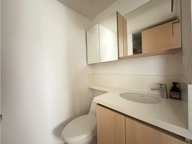 Apartamento de 3 alcobas en venta en Tres Esquinas, Sabaneta, 75 m² · foto 14 de 23