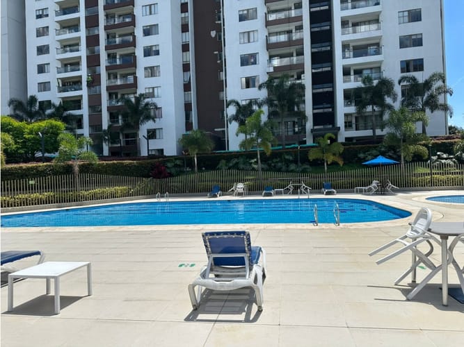Apartamento de 3 alcobas en venta en Tres Esquinas, Sabaneta, 75 m² · foto 19 de 23
