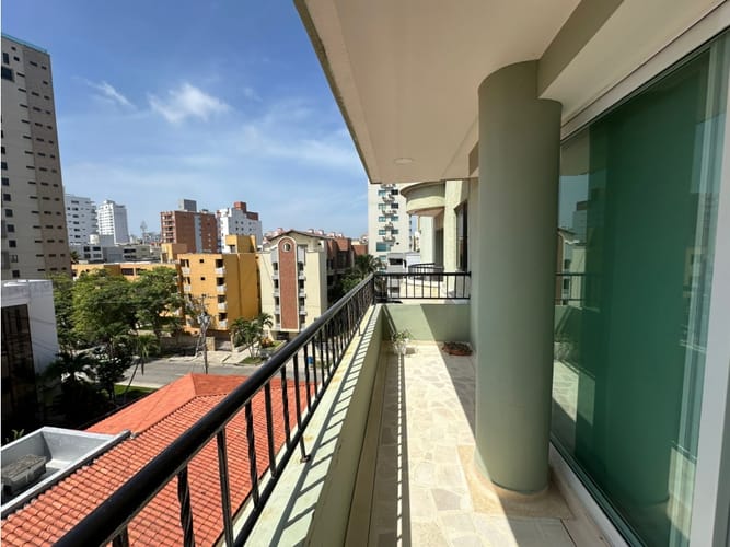 Apartamento de 3 alcobas en venta en Altos De Riomar, Barranquilla, 165 m² · foto 5 de 24