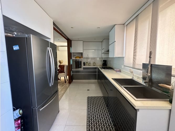 Apartamento de 3 alcobas en venta en Altos De Riomar, Barranquilla, 165 m² · foto 10 de 24