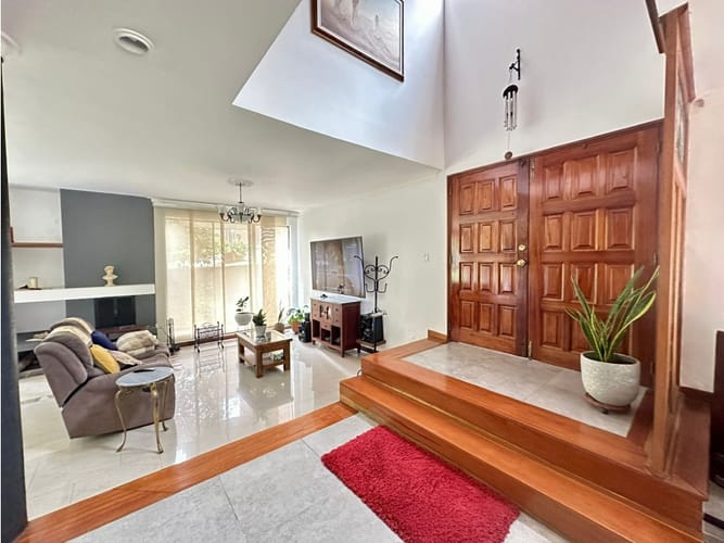 Casa de 4 alcobas en venta en Cola Del Zorro, Medellín, 250 m² · foto 2 de 20