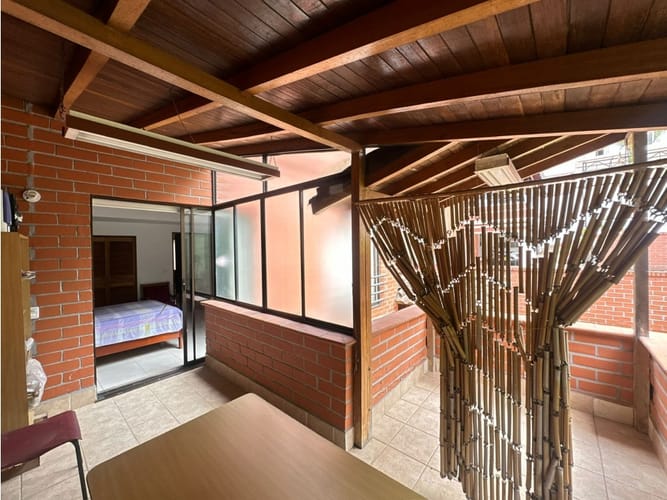 Casa de 4 alcobas en venta en Cola Del Zorro, Medellín, 250 m² · foto 16 de 20