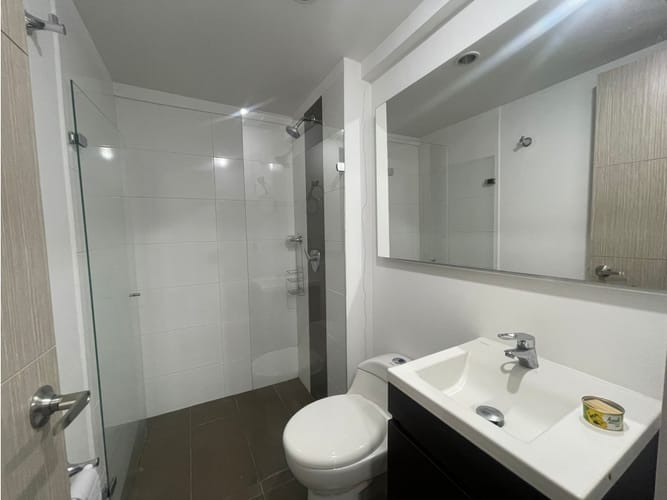 Apartamento de 3 alcobas en venta en Tres Esquinas, Sabaneta, 75 m² · foto 8 de 14