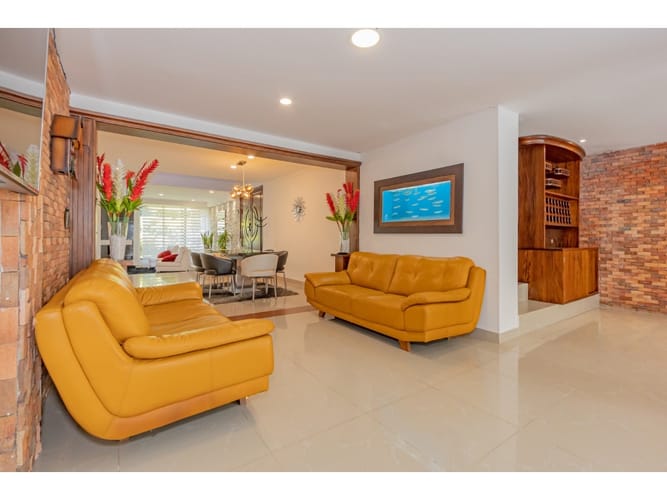Casa de 4 alcobas en venta en El Tesoro, Medellín, 425 m² · foto 12 de 22