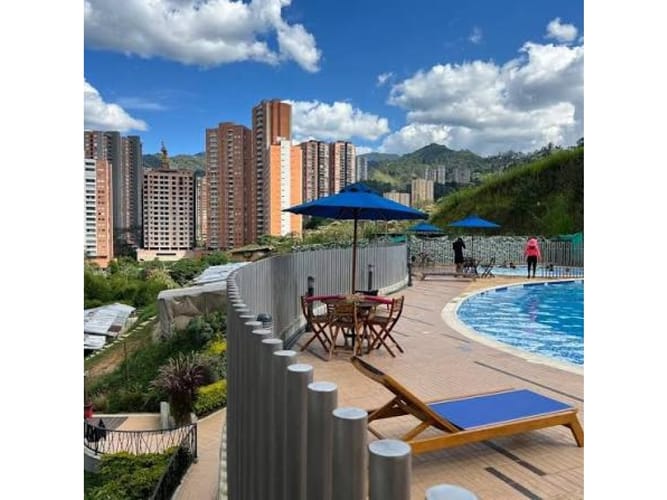 Apartamento de 3 alcobas en venta en Tres Esquinas, Sabaneta, 75 m² · foto 14 de 14