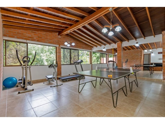 Casa de 4 alcobas en venta en El Tesoro, Medellín, 425 m² · foto 18 de 22