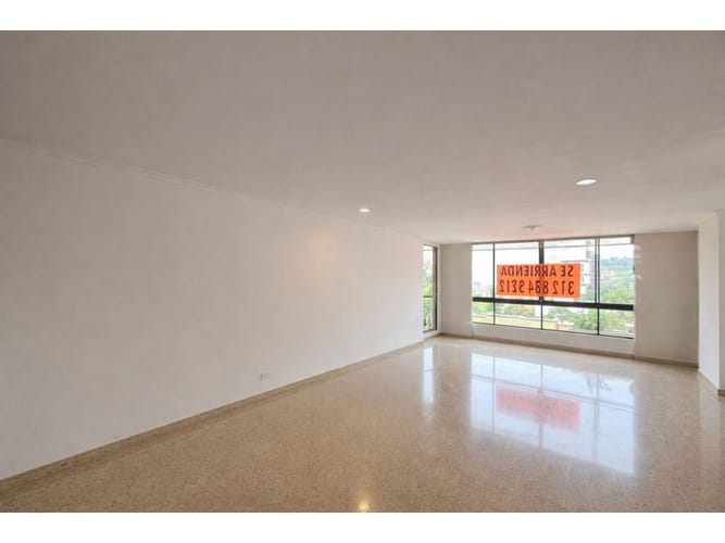 Apartamento de 4 alcobas en arriendo en Las Lomas, Medellín, 145 m² · foto 2 de 24