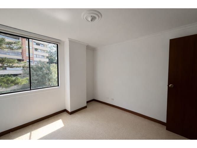Apartamento de 4 alcobas en arriendo en Las Lomas, Medellín, 145 m² · foto 20 de 24