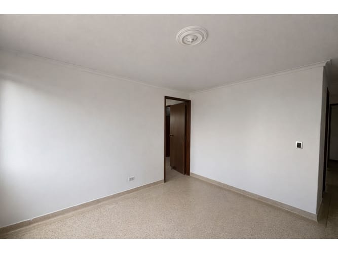 Apartamento de 4 alcobas en arriendo en Las Lomas, Medellín, 145 m² · foto 24 de 24