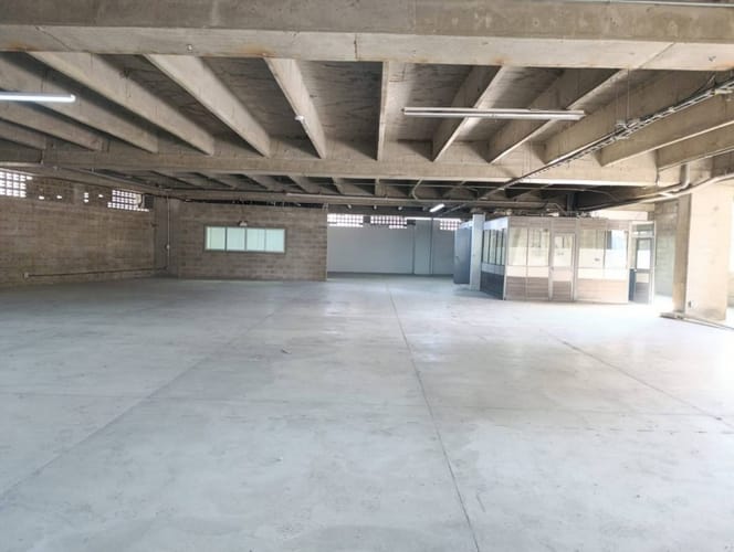 Bodega en arriendo en Suramérica, Itagüí, 580 m² · foto 15 de 21